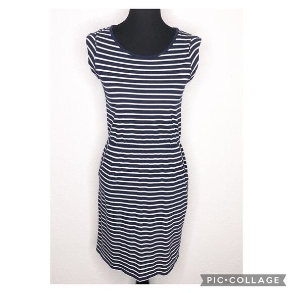 Boden Dresses & Skirts - Boden navy blue white striped cap sleeve knit dress size 2R
